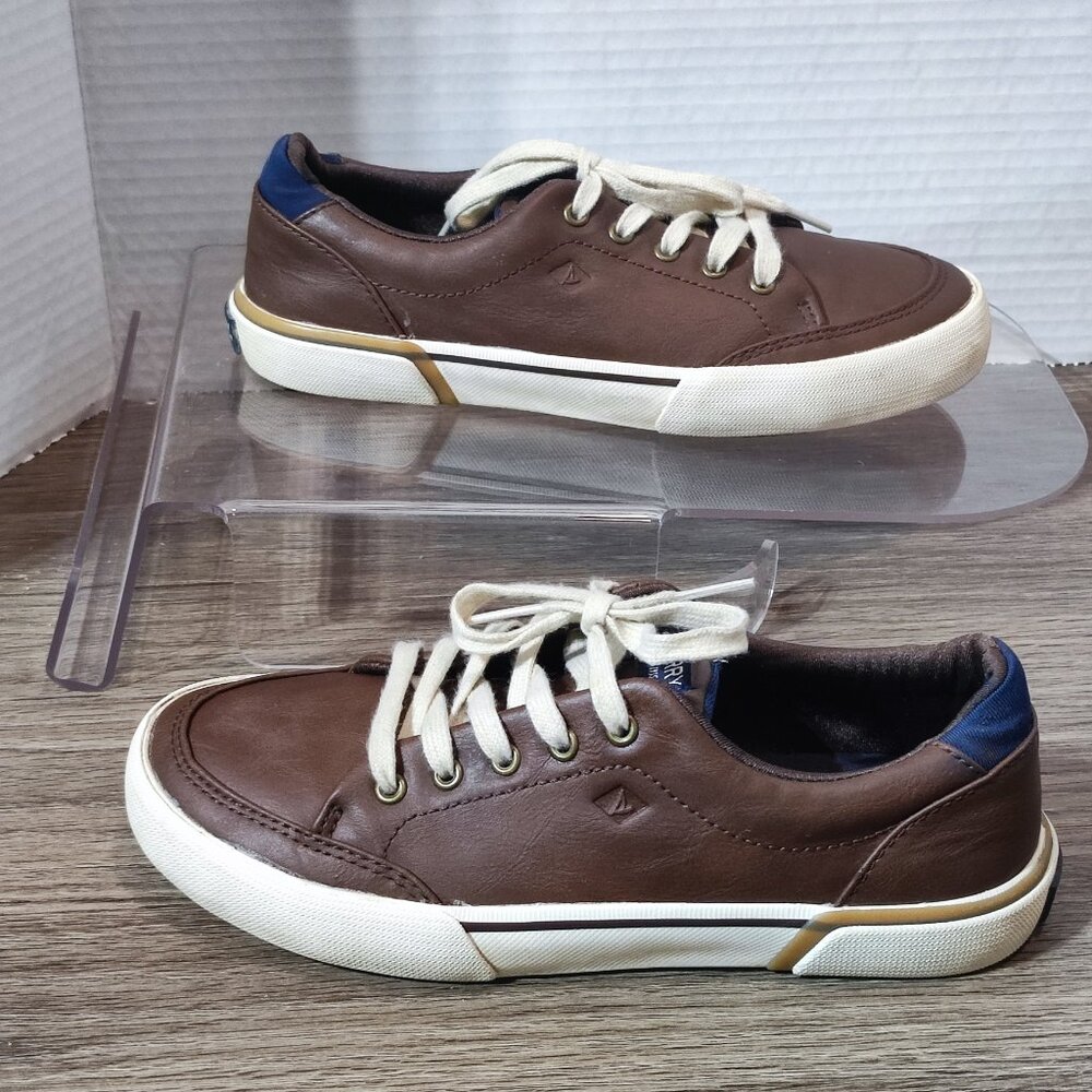 Sperry Memory Foam Sneakers Boys Size 2 Brown Faux Leather Low Top Sporty Shoe